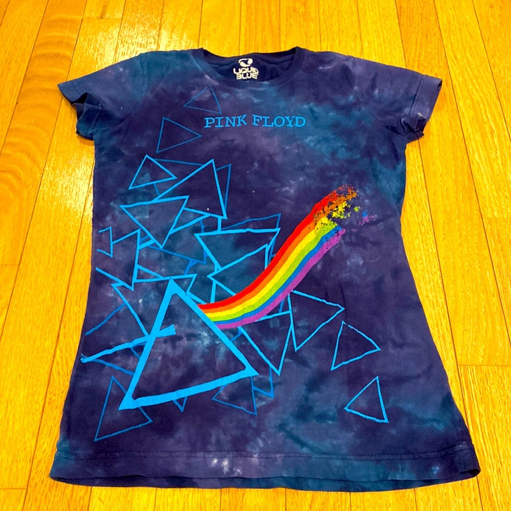 Pink Floyd shirt